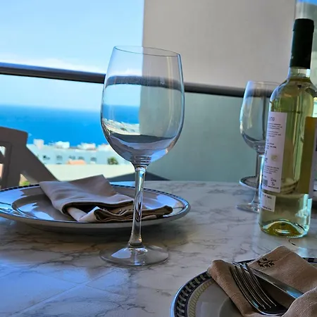 Apartmán Sunny Ocean View With Large Rooftop Terrace & Pool Golf Del Sur 81 M2 San Miguel de Abona